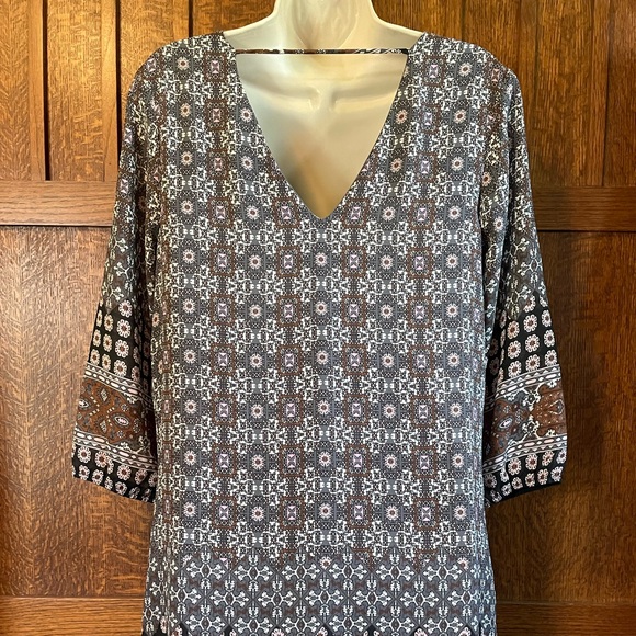 Charlotte Russe Shift Mini Dress Boho Silky Sheer Size S Multi-Color Geo Print - Picture 2 of 11